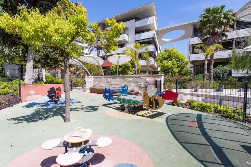 C2 - 2 Bdr Montfleury - Pool, Garage, Terrace & Ac